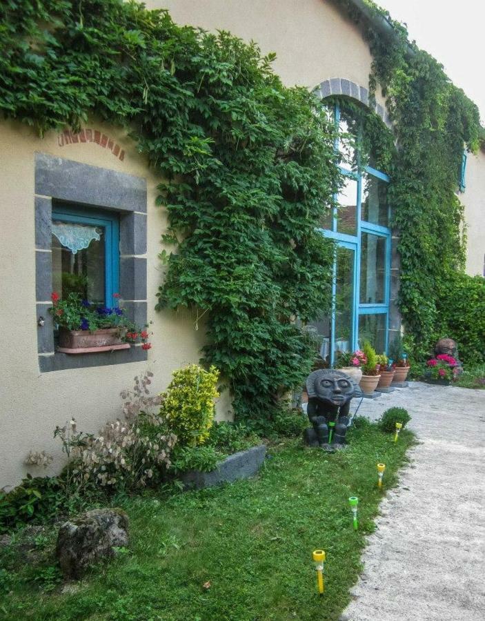 Chambres D'Hotes Le Peyroux Montcel  Exteriér fotografie